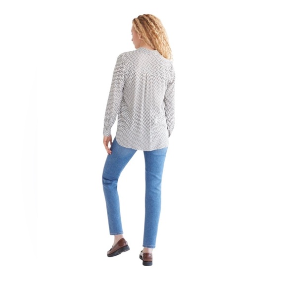 Reitmans, Plus Size Long Sleeve Button-Down
Blouse, 3X, Green, Pink, White - Picture 3 of 11